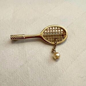 Vintage AVON tennis racquet brooch with faux pearl detail